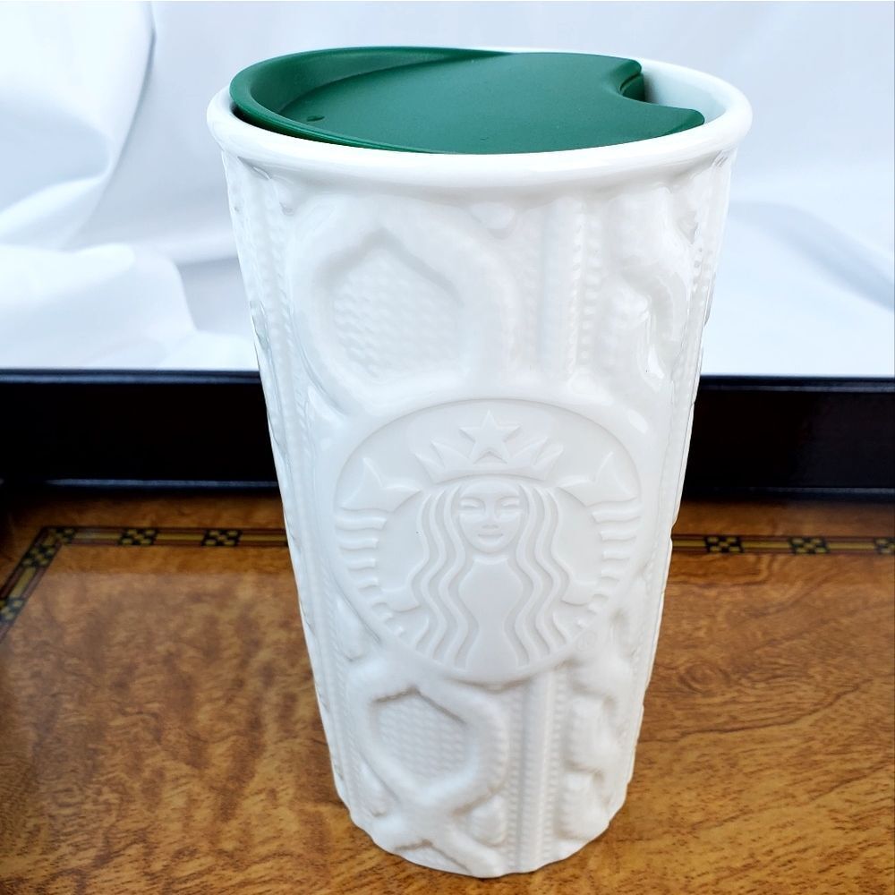 🔹️NWT Starbucks 2016 White Cable Knit Sweater & Siren Logo w/Green Lid 10oz Cer